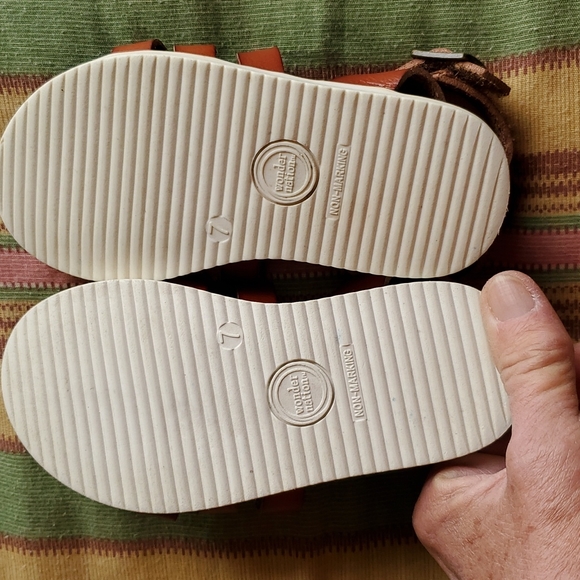 WONDER NATION Faux Leather Brown Ankle Sandals. Sz 7. EUC - Picture 9 of 12